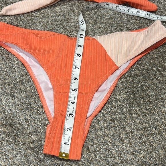 Shein Women's Swimsuits Cross Wrap Tie Back Bikini Top Color Block size Large - Picture 9 of 9